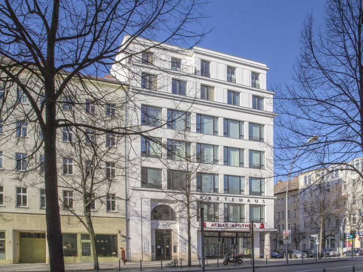 0126 AerztehausBrunnenstr 01