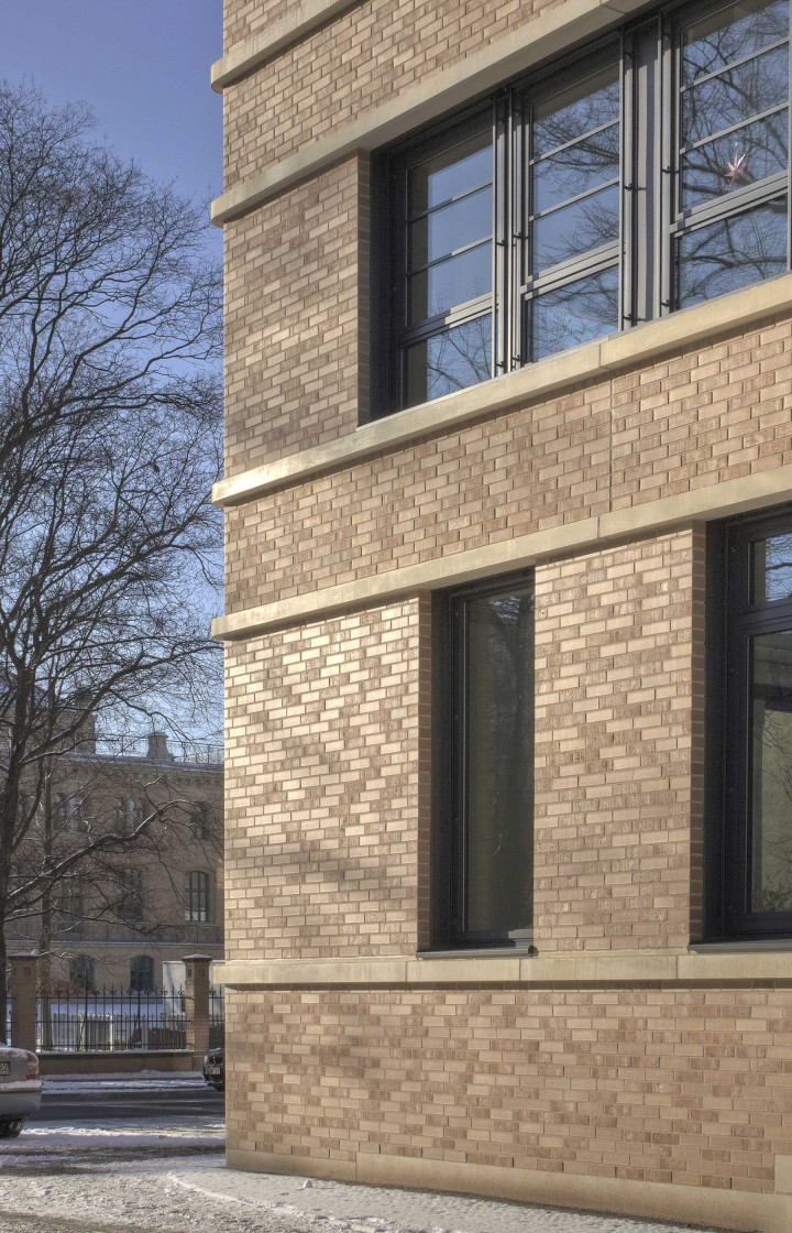 0243 Marchstrasse 10