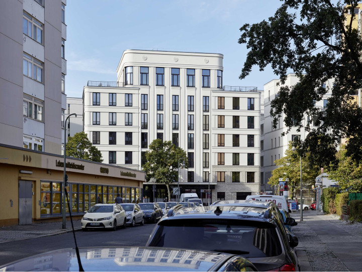 0425 Stresemannstr 01