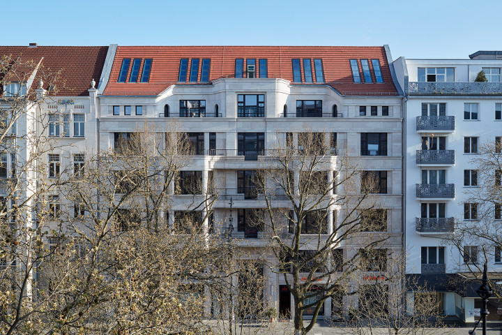 210413 Palais.Holler